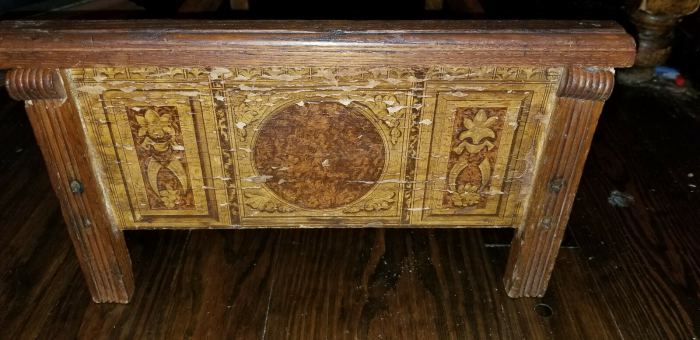 ANTIQUE BLISS ? LITHOGRAPH OVER WOOD VICTORIAN DOLL BED 