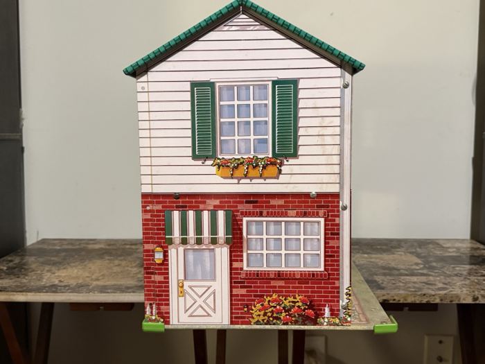 Vintage  Dollhouse  Two-Story Cottage  +Furniture 