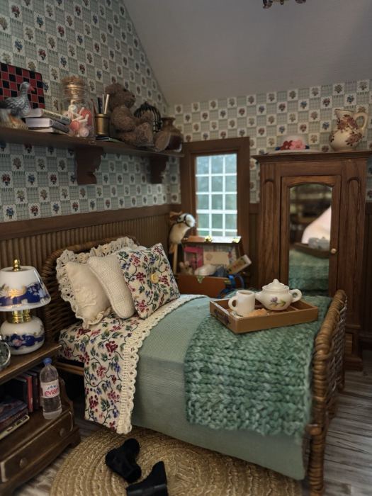 Dollhouse Furnished Wooden Room Box Vintage OOAK Childs Bed Room+Acc 1:12