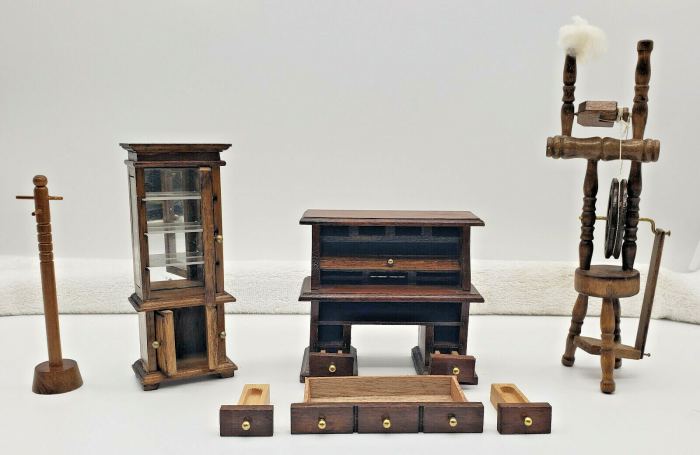 Vintage Dollhouse Collection, Over 30 items in various styles!