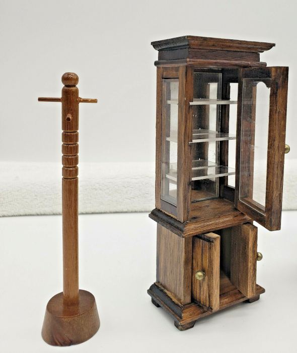 Vintage Dollhouse Collection, Over 30 items in various styles!