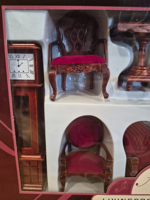 American Heirloom Miniature Dollhouse Living Room Collection New in Box