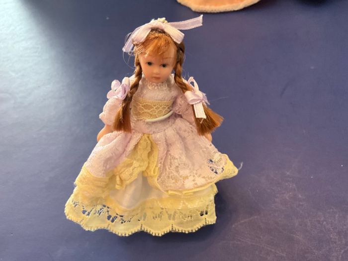 Vintage Lot Of 4 Victorian Style Miniature Artisan Dollhouse Dolls VGC