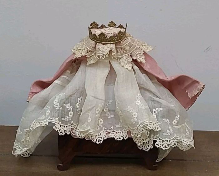 Rock & Graner Day Bed with Canopy Antique Dollhouse Furniture German Tin 1870 