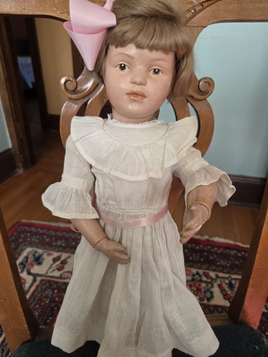 Stunning original finish   Schoenhut  doll  308  19 tall. Deeply carved eyes